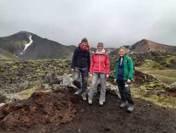 Enlarged view: Laurel, Tabea and Sophie in Iceland