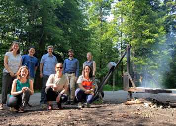 Enlarged view: Photo of the BBQ gathering